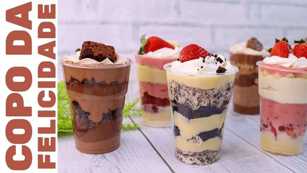 Copo da Felicidade Perfeito: 1 Base, 4 Sabores COPO DA FELICIDADE PERFEITO 1 BASE, 4 SABORES Descubra todos os segredos de produção!